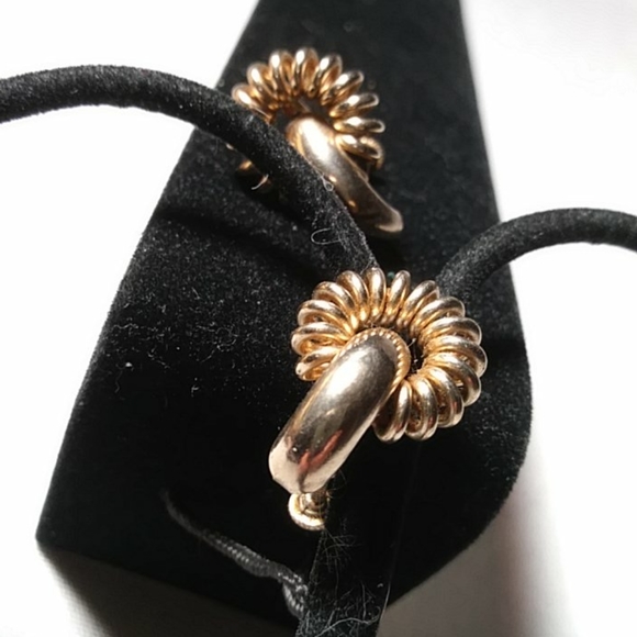 Gold Tone Spring Design Screw Back Earrings - Picture 1 of 4